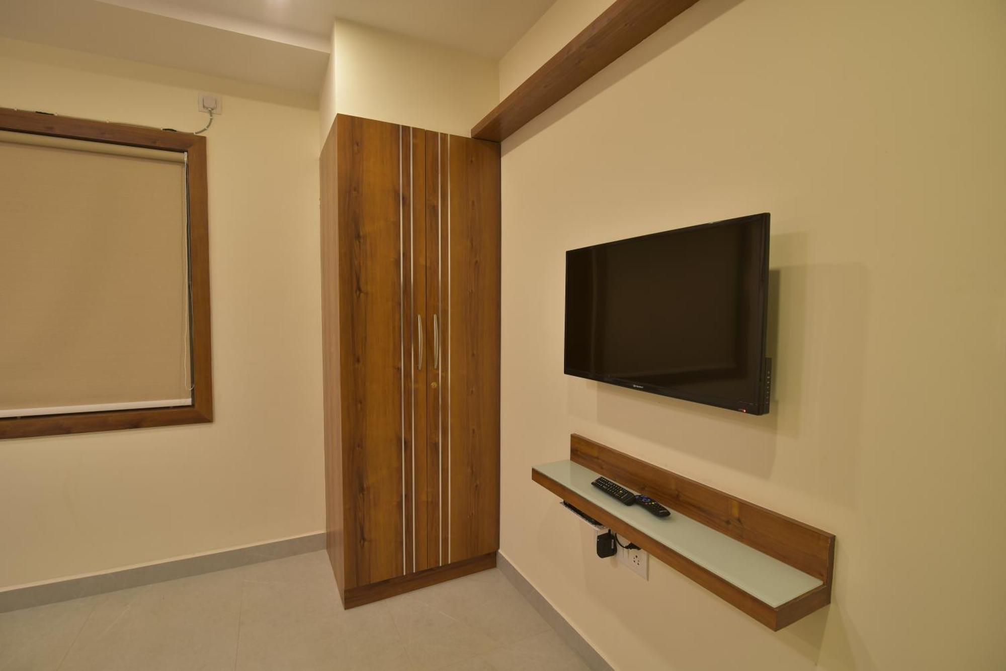 Address 24 Inn Bangalore Luaran gambar