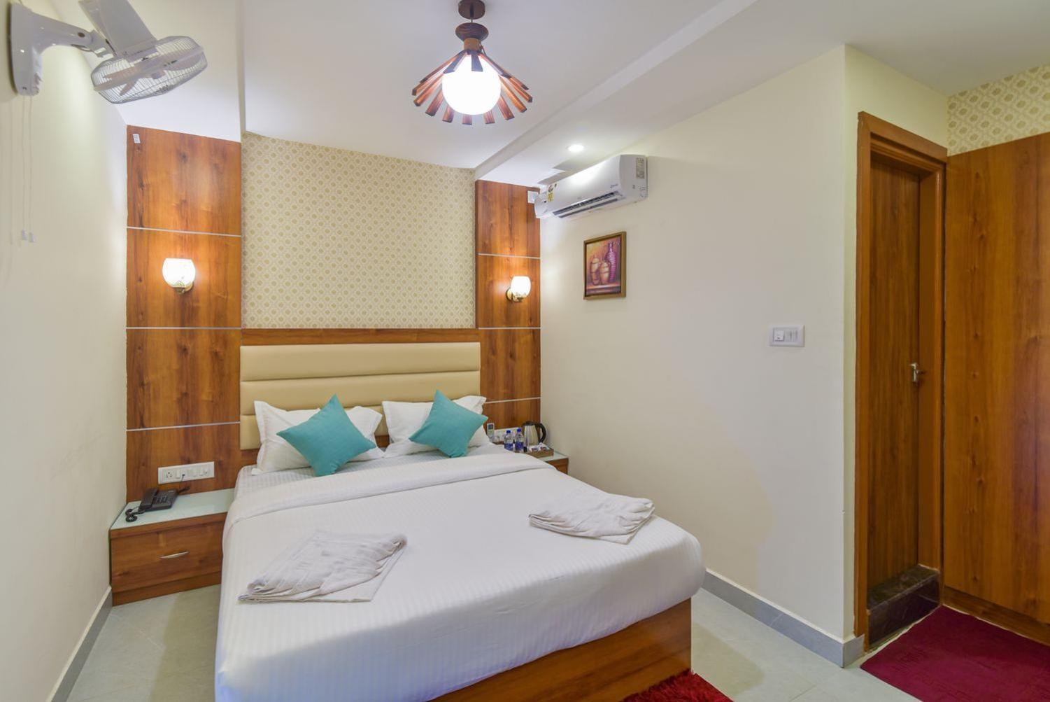 Address 24 Inn Bangalore Luaran gambar
