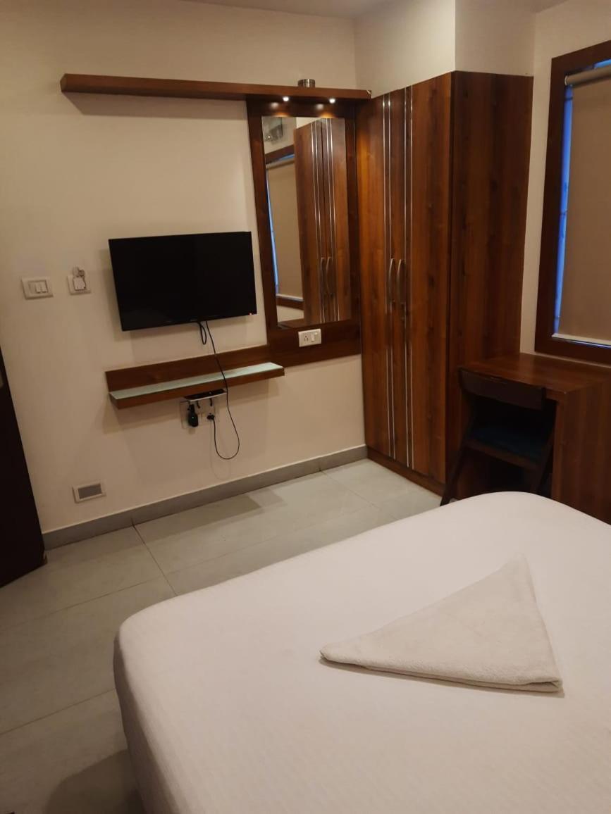 Address 24 Inn Bangalore Luaran gambar